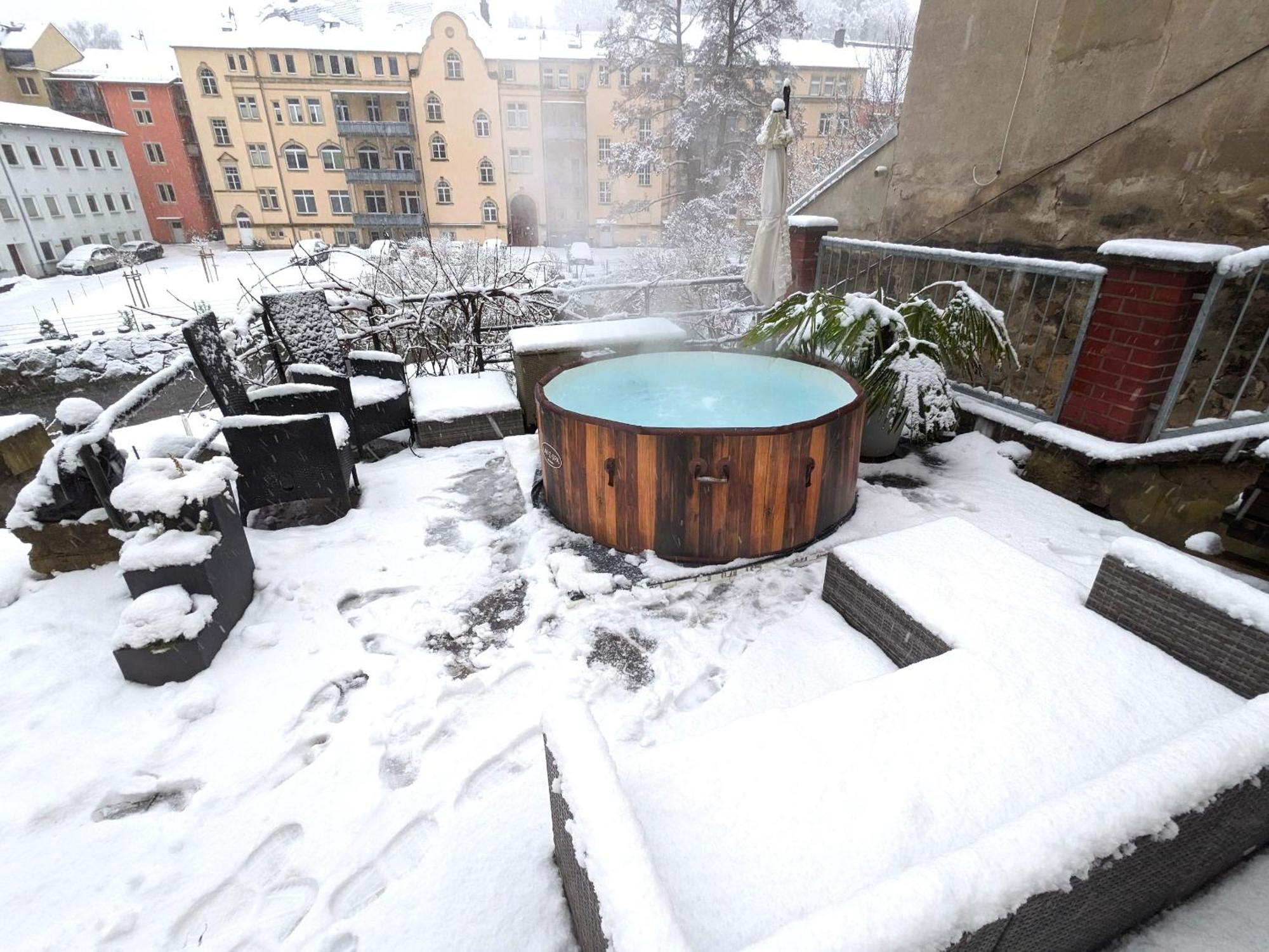Famzi - Urlaubsmagie - Familienwohnung Mit Gemeinschaftsgarten, -Sauna & -Pool Sebnitz Exterior foto